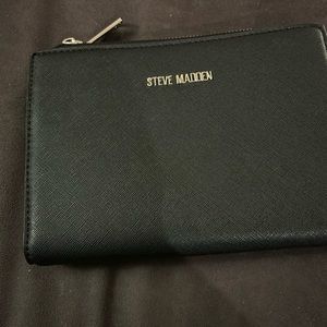 new without tags Steve Madden Wallet